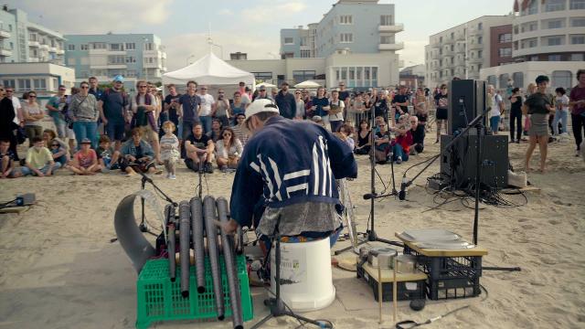 Compost Collaps >> Live sur la plage de Malo