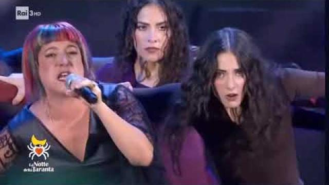 Maria Mazzotta >> Amore Amora (La Notte della Taranta 2026) (Live)