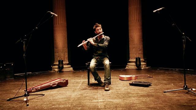 Arash Sarkechik >> Zendegui (Live Session au Théâtre Sainte Marie d'en Bas)